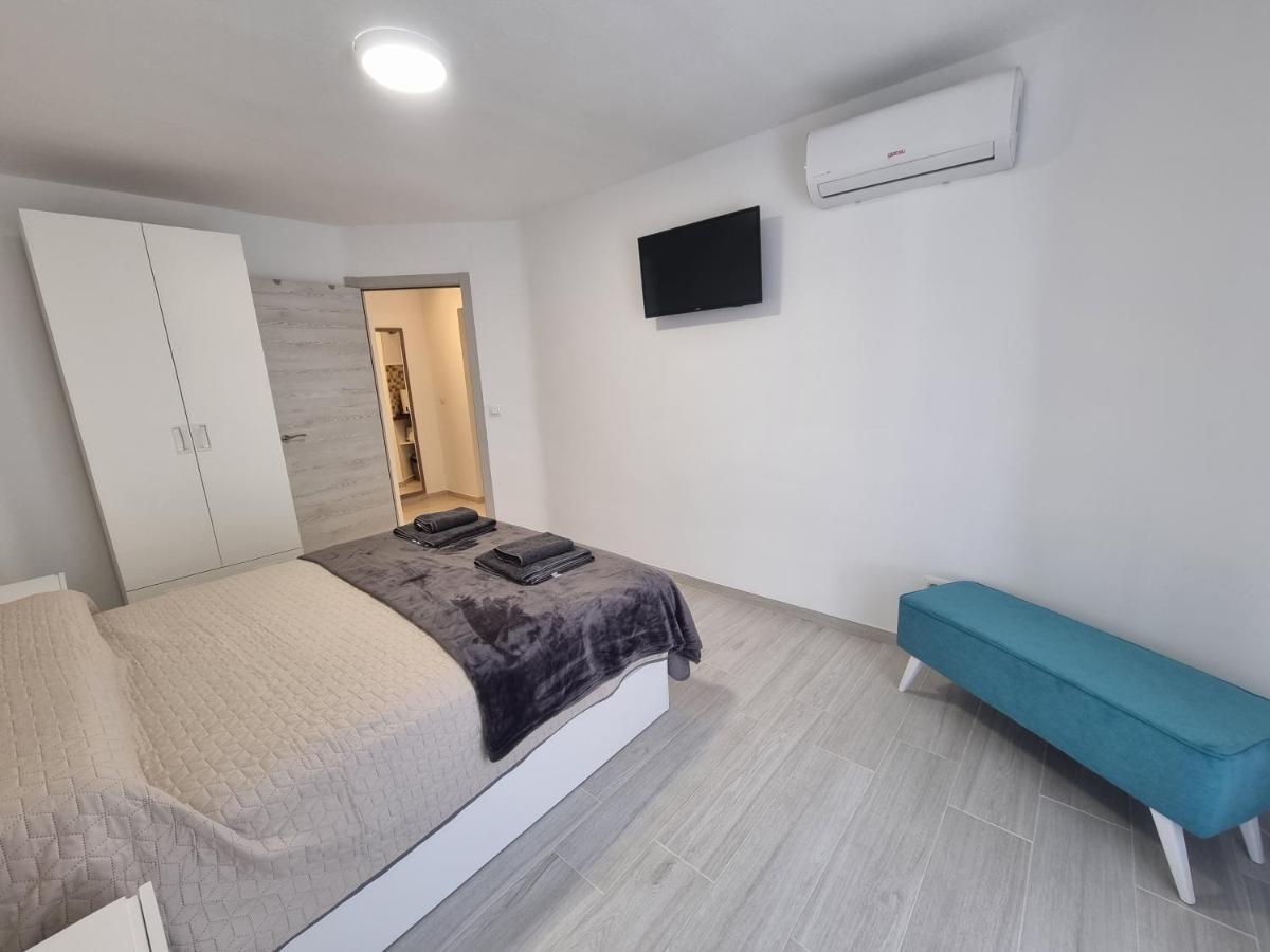 Apartamentos En Denia Frente Al Puerto! Buitenkant foto