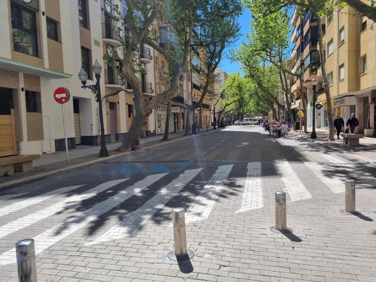 Apartamentos En Denia Frente Al Puerto! Buitenkant foto