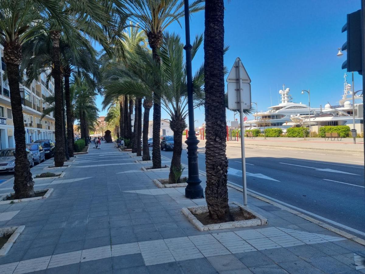 Apartamentos En Denia Frente Al Puerto! Buitenkant foto
